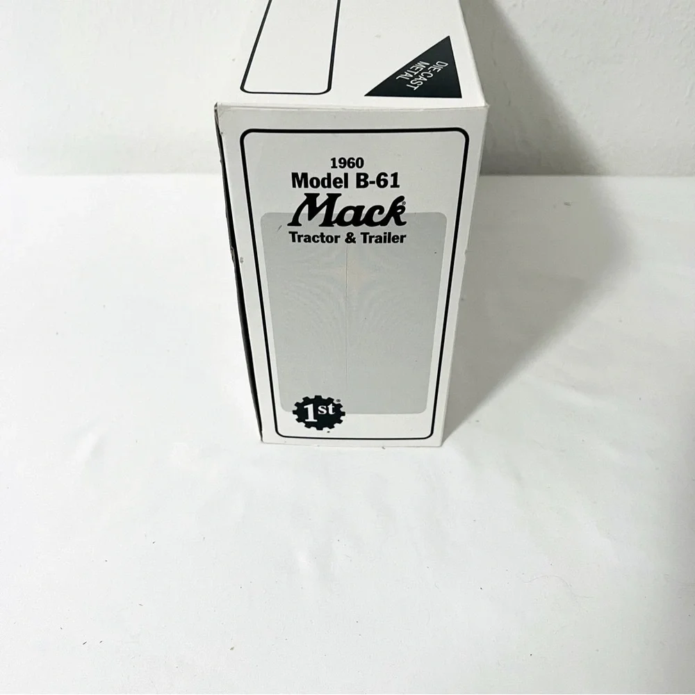 Vintage 1960 Mack Tractor & Trailer Model B-61 Red and White NIB Die Cast Metal